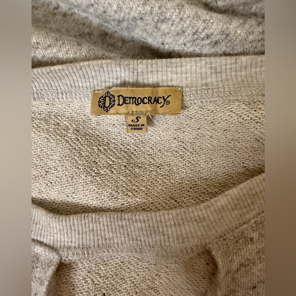 Democracy Grey Sweatshirt Red Pink And White Crochet Detail On Arms Small - Picture 5 of 6